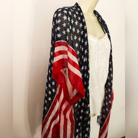 Coverup Patriotic Semi Sheer Stars And Stripes Red Size OS - Picture 8 of 10